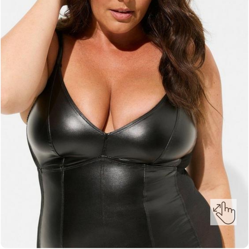 🏷️Torrid Bodysuits | Torrid Pleather Bodysuit Rich Black Size 2X